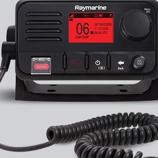Радіостанція УКВ Raymarine RAY53 с GPS E70345 фото